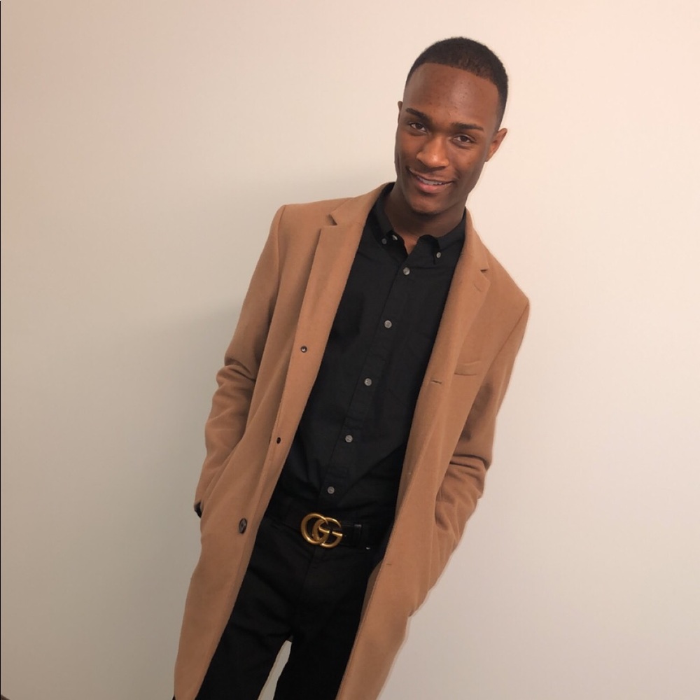 Meet your Posher, Angelo